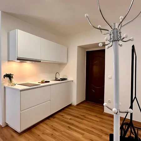 アパート White Oak