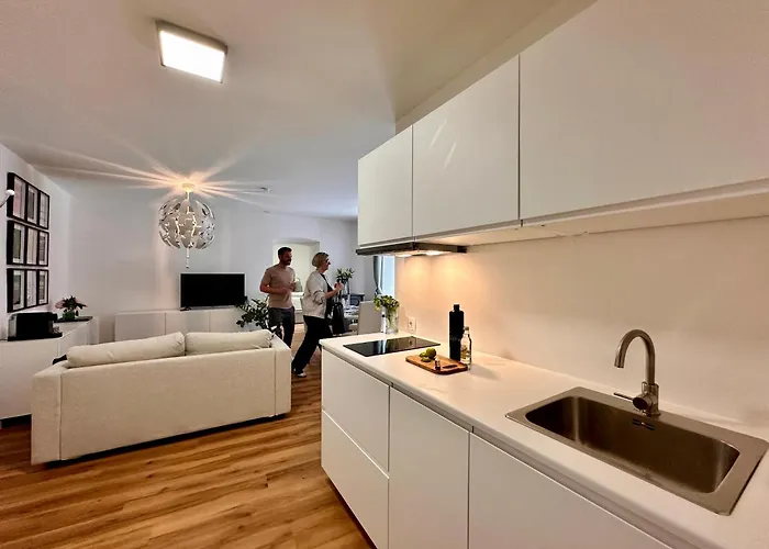 White Oak Lägenhet Schottwien